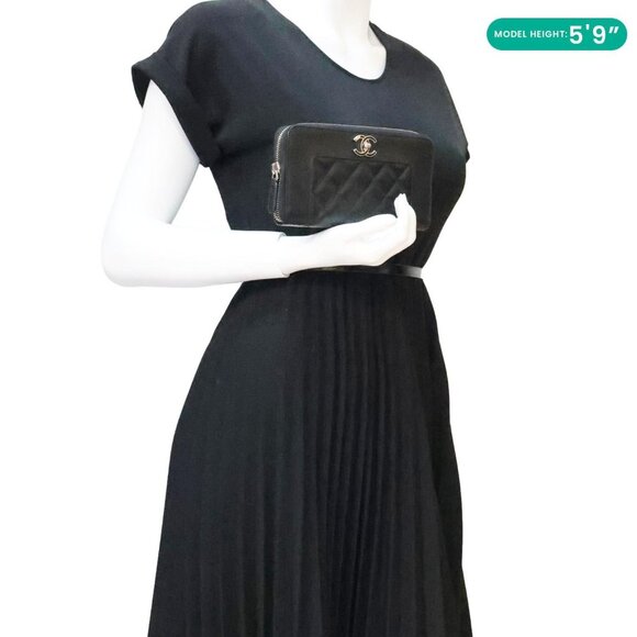 Chanel  Mademoiselle Vintage Quilted Leather Zip Around Wallet Black - Picture 2 of 15